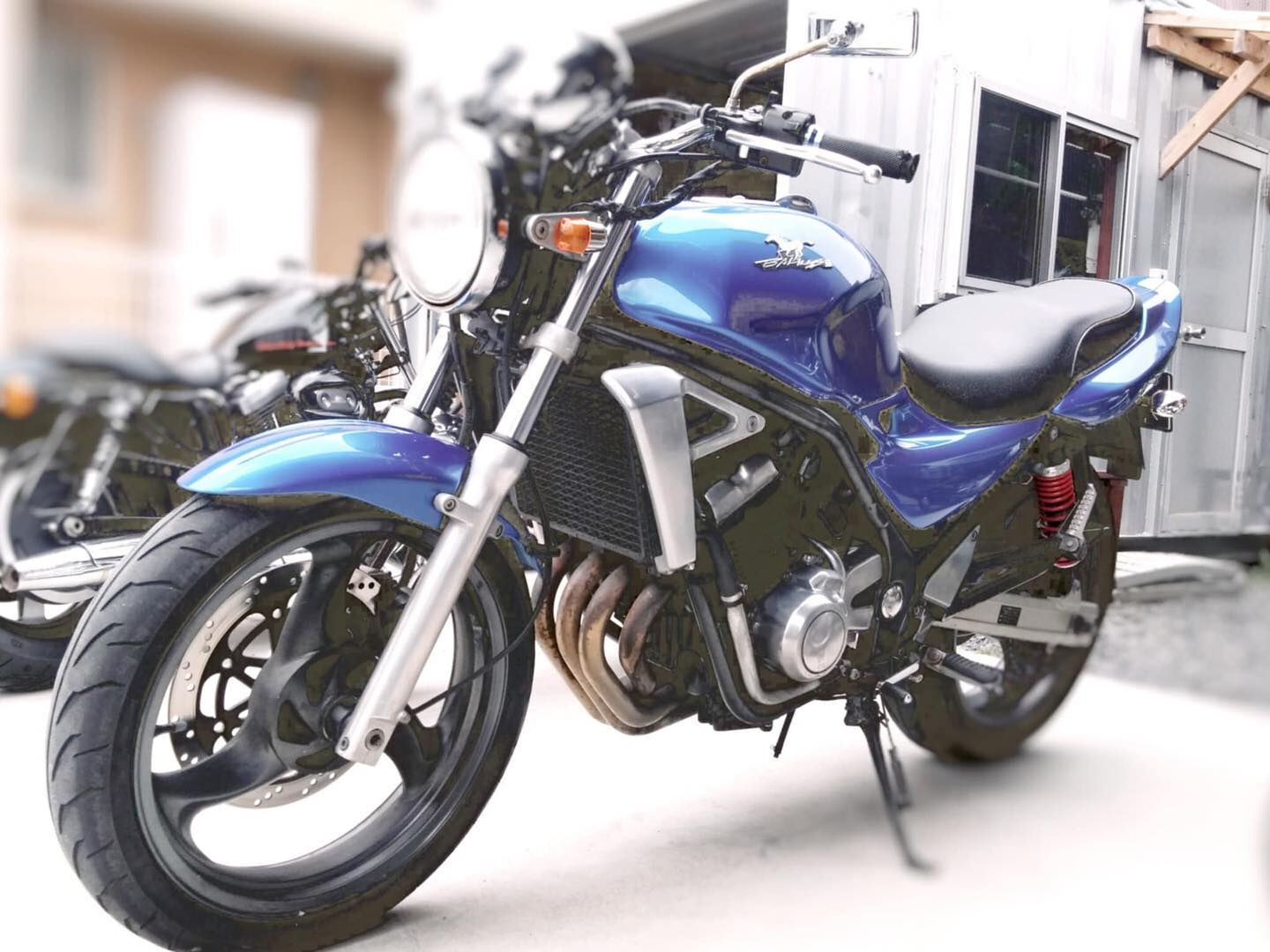 こんにちは！🏍️🚗