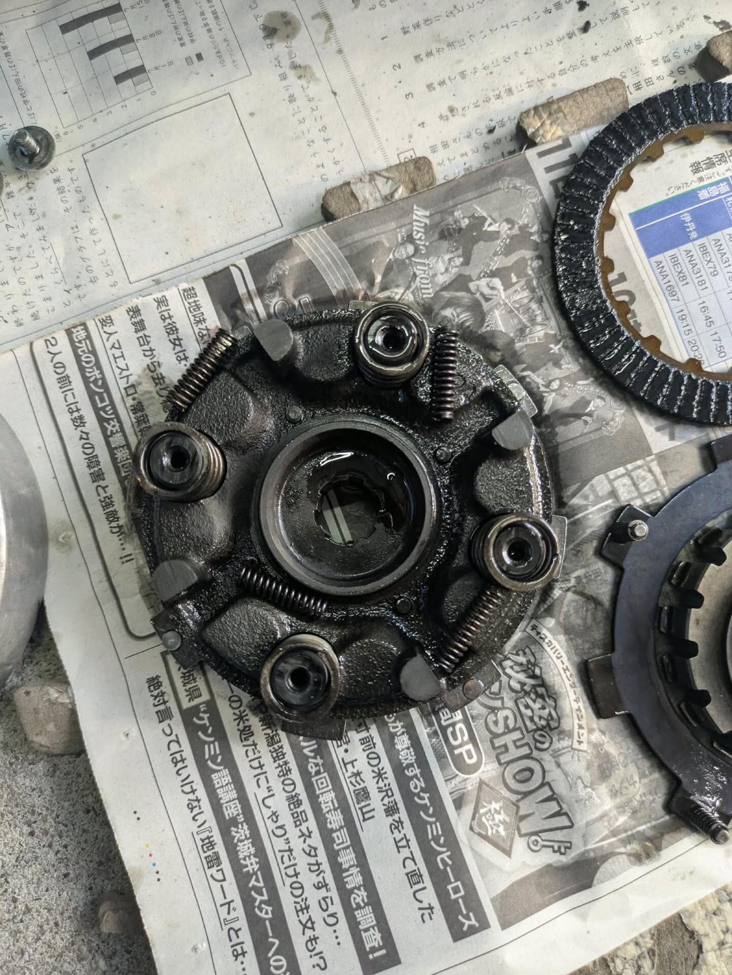 🏍️今日はホンダ　ダックス70のタペット調整とクラッチ板交換