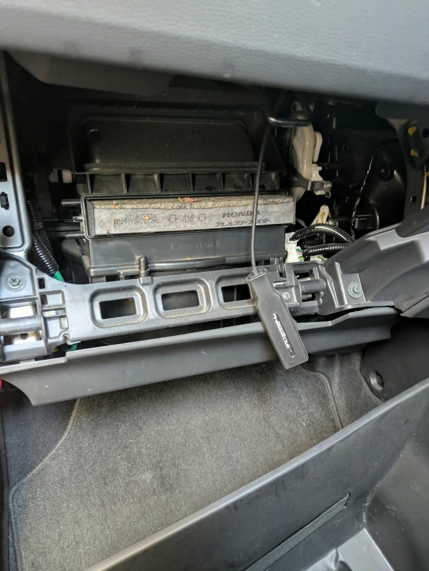 フィット シャトルの車検にお越しいただき、ありがとうございま