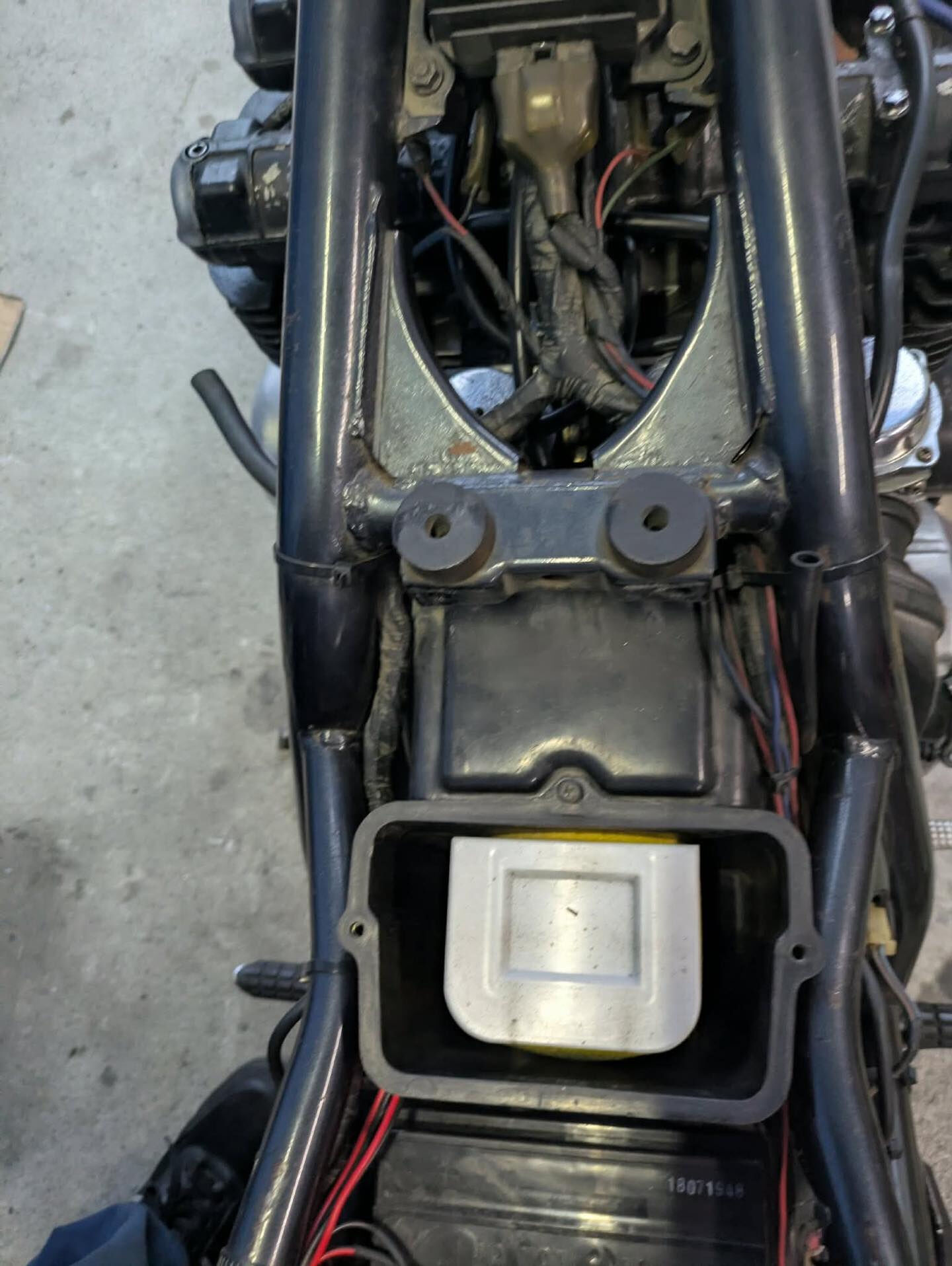 ゼファー750の車検整備のご依頼、ありがとうございます😊✨