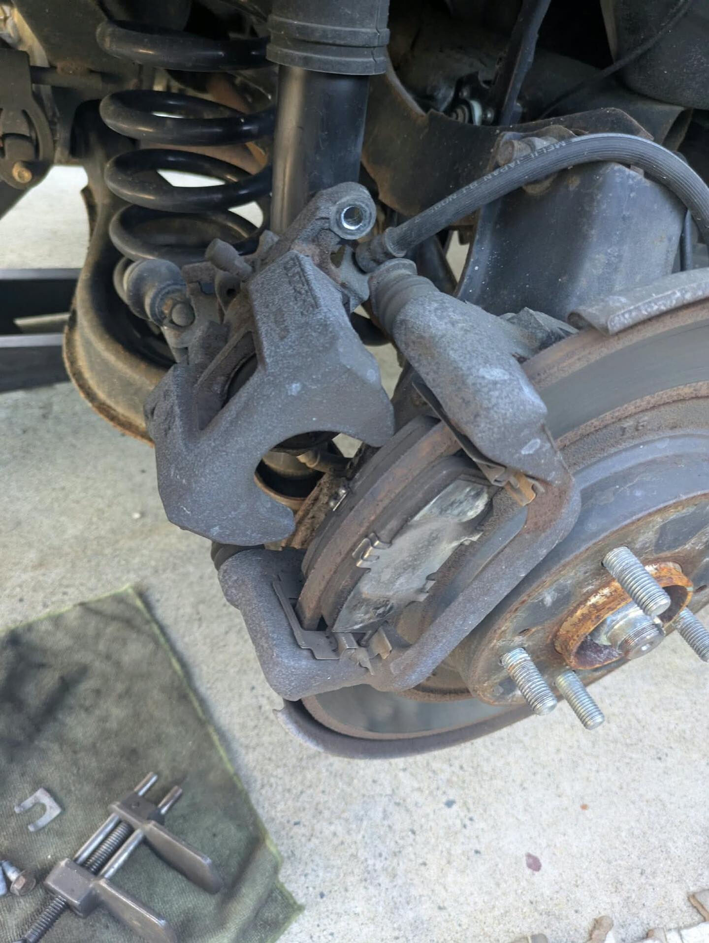 🚗🔧三菱デリカの車検依頼、ありがとうございます！🚙💨